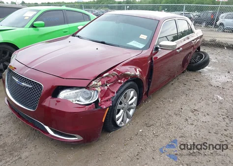 2018 Chrysler 300 Limited Awd z USA, uszkodzony, nr VIN 2C3CCAKG7JH160477